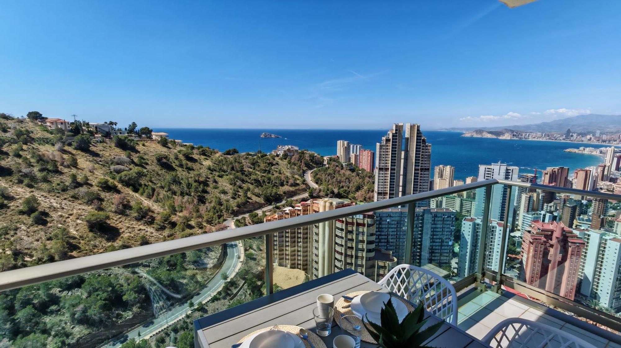 Skyline 25 Vistas Al Mar Y Montana Benidorm